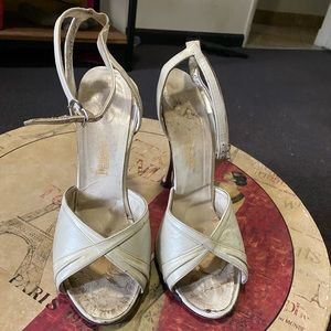 VINTAGE 1940s Fredrick of Hollywood sexy heel